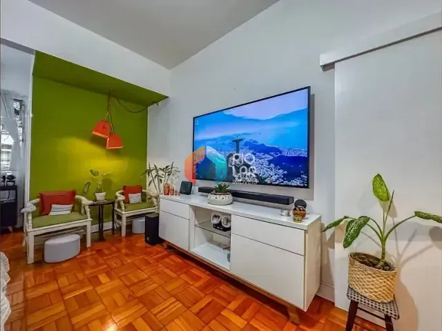 Apartamento com 66m² 2 quartos e 2 banheiros, à venda, no bairro Laranjeiras em Rio de Janeiro