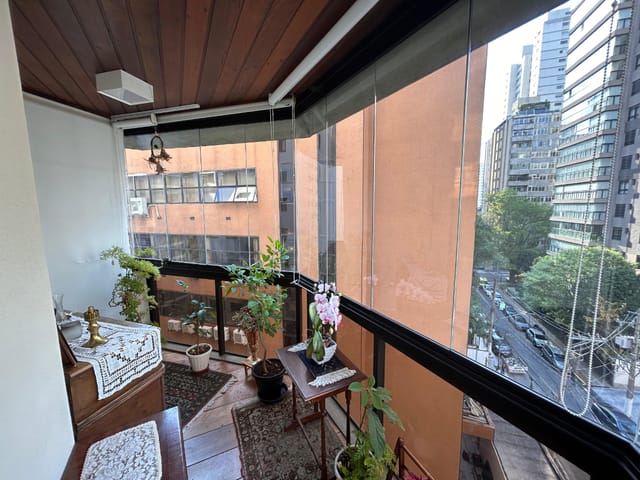 Apartamento com 200m² 4 quartos e 5 banheiros, à venda, no bairro Jardim Paulista em São Paulo