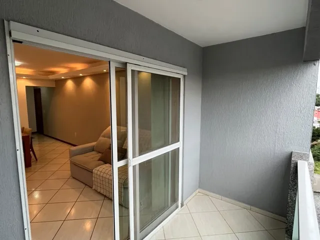 Apartamento 2 quartos e 2 banheiros, à venda, no bairro Glória em Macaé