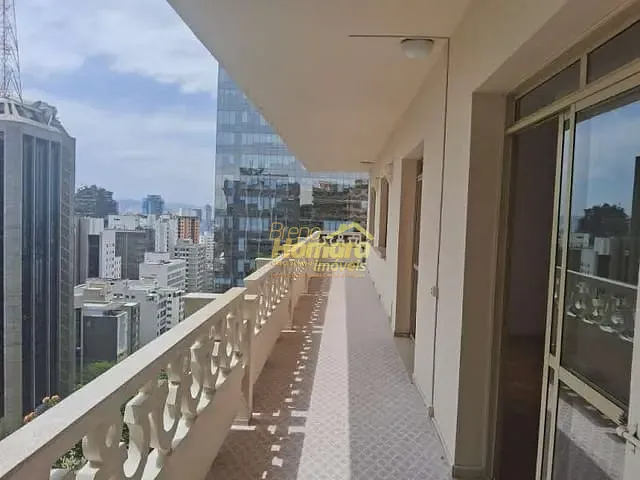 Apartamento com 260m² 3 quartos e 4 banheiros, à venda, no bairro Bela Vista em São Paulo