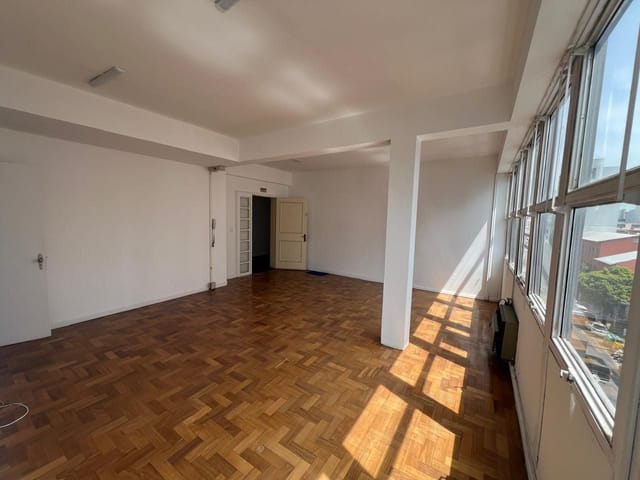Sala à venda, no bairro Pio X em Caxias do Sul