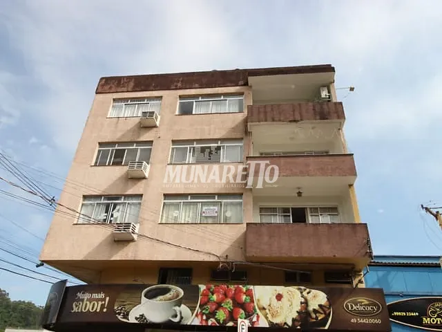 Apartamento com 151m² 3 quartos e 1 banheiro, à venda, no bairro Centro em Concórdia