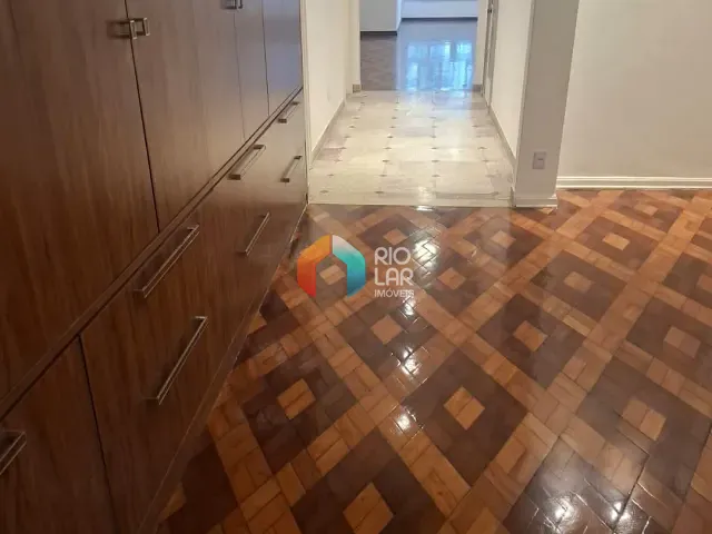 Apartamento com 200m² 3 quartos e 3 banheiros, à venda, no bairro Copacabana em Rio de Janeiro
