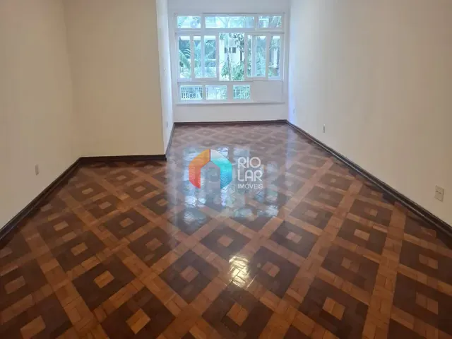 Apartamento com 200m² 3 quartos e 3 banheiros, à venda, no bairro Copacabana em Rio de Janeiro
