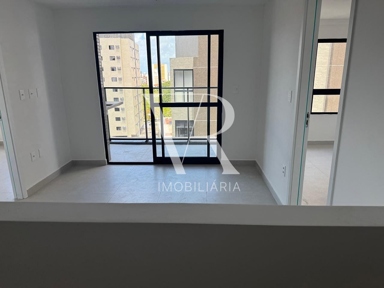 Apartamento à venda com 2 quartos, 60m² - Foto 2