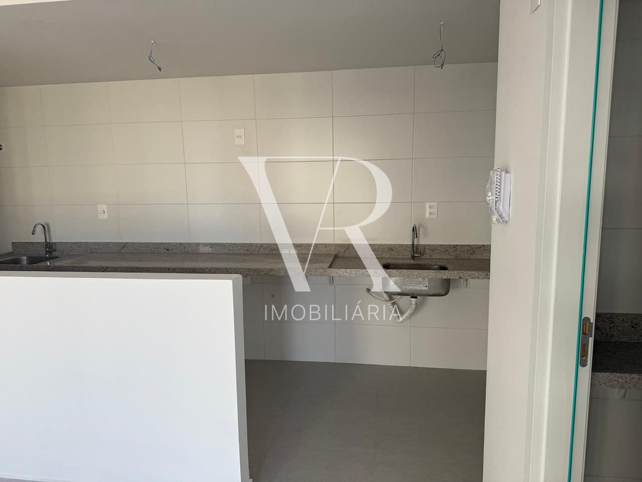 Apartamento à venda com 2 quartos, 60m² - Foto 9