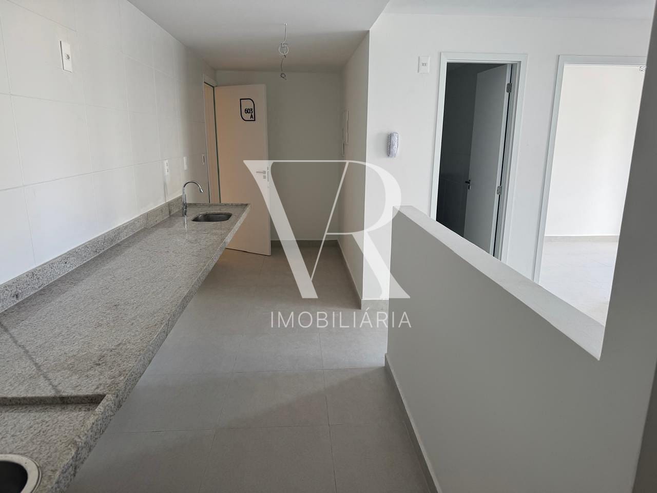 Apartamento à venda com 2 quartos, 60m² - Foto 8