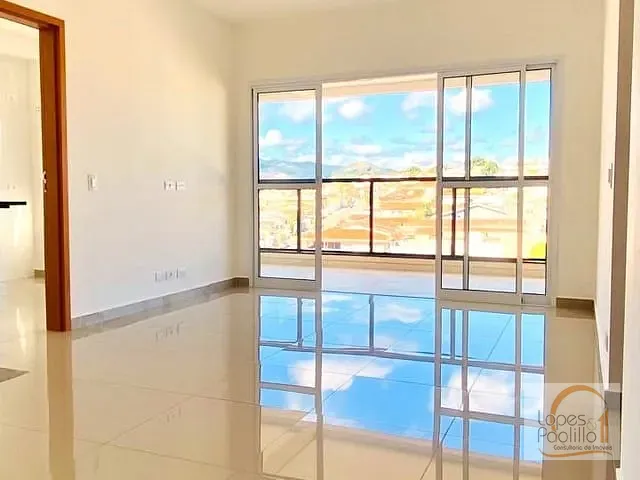 Apartamento 3 quartos e 2 banheiros, à venda, no bairro Atibaia Jardim em Atibaia