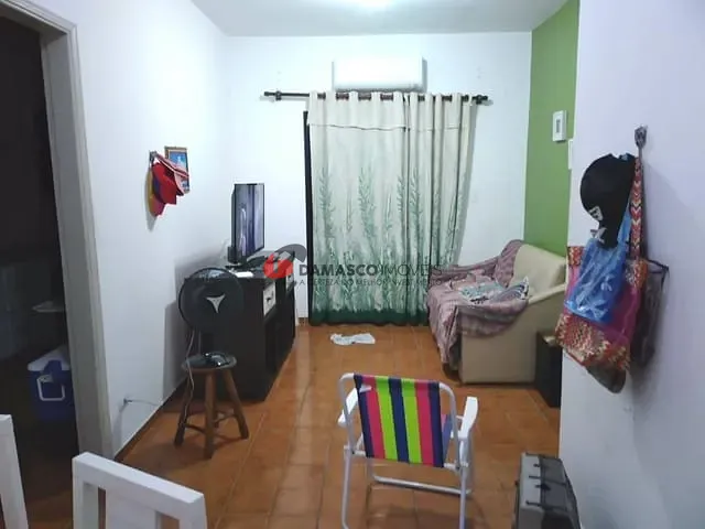 Apartamento 1 quarto e 1 banheiro, à venda, no bairro Ocian em Praia Grande