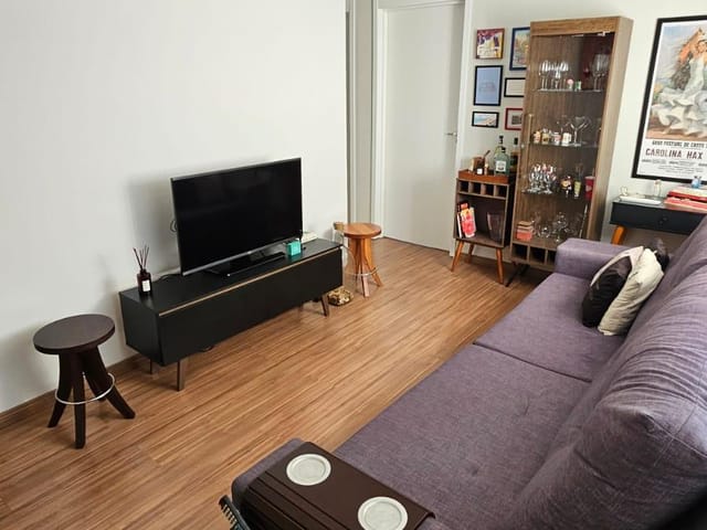 Apartamento com 55m² 2 quartos e 1 banheiro, à venda, no bairro São Gonçalo em Pelotas