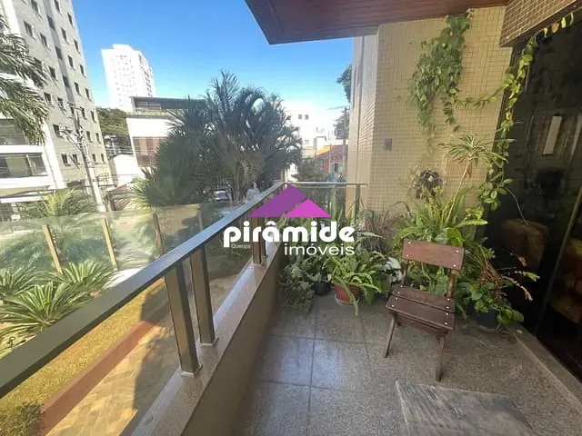Apartamento com 278m² 4 quartos e 4 banheiros, à venda, no bairro Vila Adyana em São José dos Campos