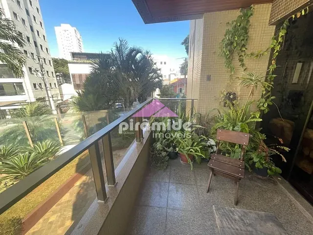 Apartamento com 278m² 4 quartos e 4 banheiros, à venda, no bairro Vila Adyana em São José dos Campos