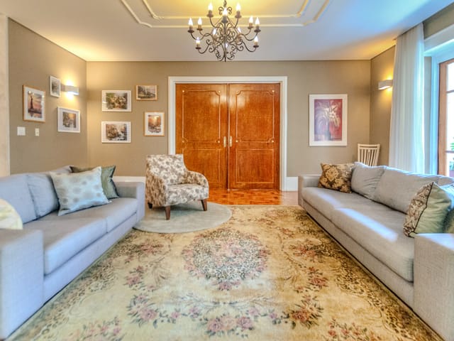 Apartamento com 341m² 5 quartos e 6 banheiros, à venda, no bairro Bela Vista em São Paulo