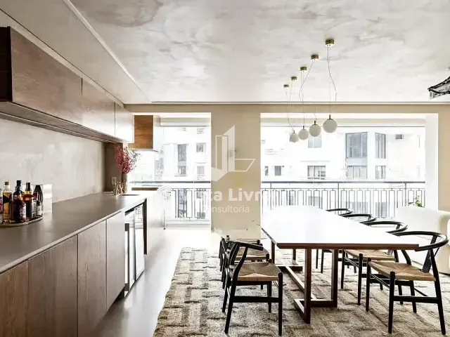 Apartamento com 192m² 3 quartos e 4 banheiros, à venda, no bairro Itaim Bibi em São Paulo