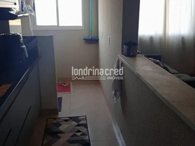 Apartamento 2 quartos e 1 banheiro, à venda, no bairro Conjunto Vivi Xavier em Londrina