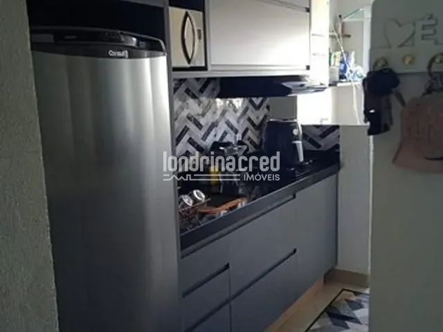 Apartamento 2 quartos e 1 banheiro, à venda, no bairro Conjunto Vivi Xavier em Londrina