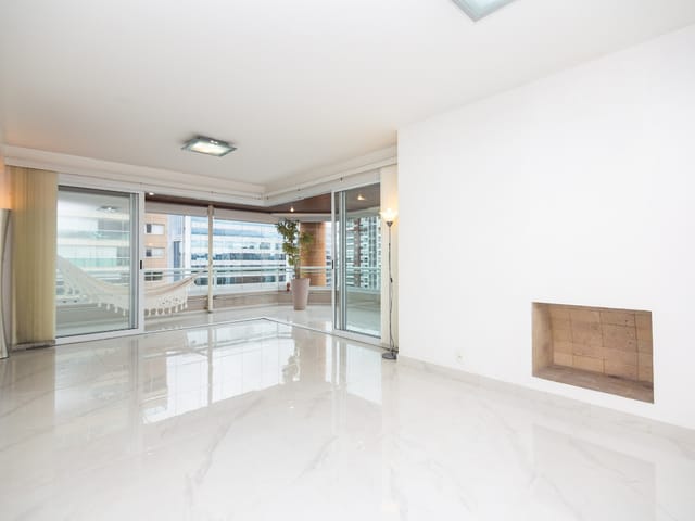 Apartamento com 205m² 4 quartos e 5 banheiros, à venda, no bairro Cidade Monções em São Paulo