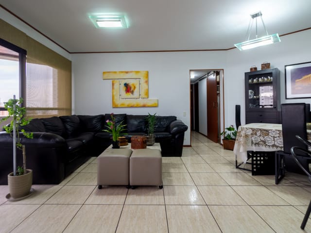 Foto do Apartamento - Apartamento para venda em Jardim da Glória com 4 quartos, sendo 3 suítes , 135m² | Correteria Imóveis