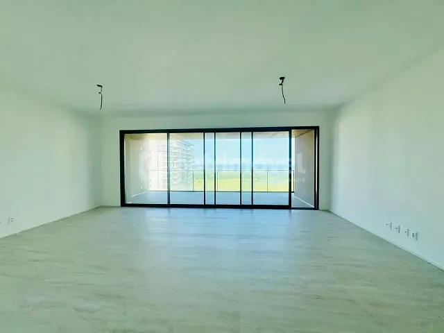 Apartamento 4 quartos e 5 banheiros, à venda, no bairro Barra da Tijuca em Rio de Janeiro