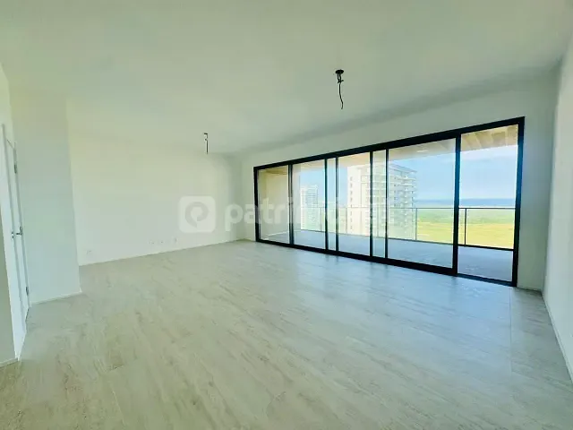 Apartamento 4 quartos e 5 banheiros, à venda, no bairro Barra da Tijuca em Rio de Janeiro