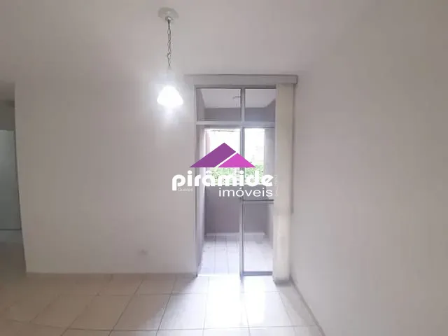 Apartamento com 53m² 2 quartos e 1 banheiro, para alugar, no bairro Monte Castelo em São José dos Campos