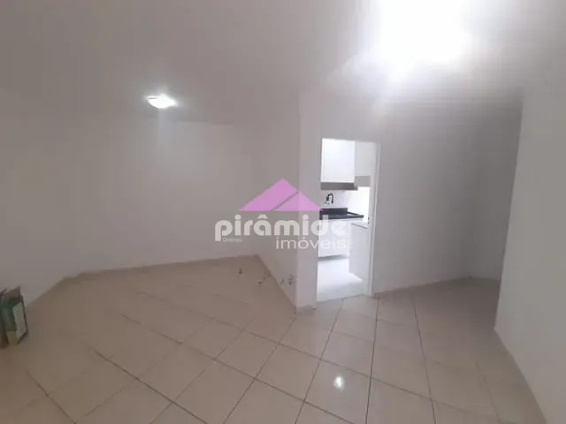 Apartamento com 53m² 2 quartos e 1 banheiro, para alugar, no bairro Monte Castelo em São José dos Campos
