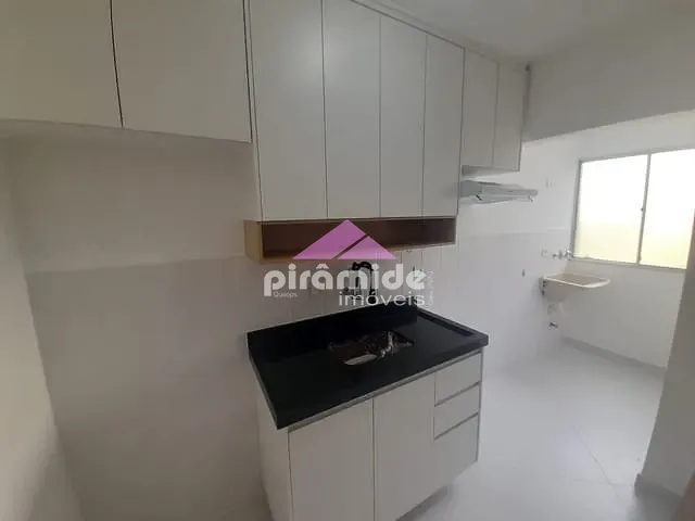 Apartamento com 53m² 2 quartos e 1 banheiro, para alugar, no bairro Monte Castelo em São José dos Campos