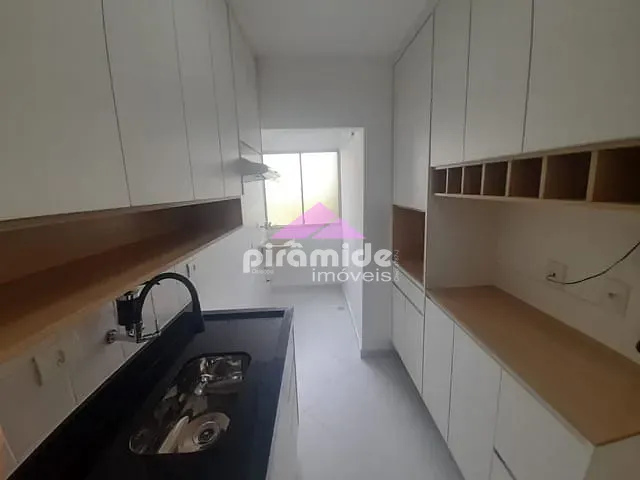 Apartamento com 53m² 2 quartos e 1 banheiro, para alugar, no bairro Monte Castelo em São José dos Campos