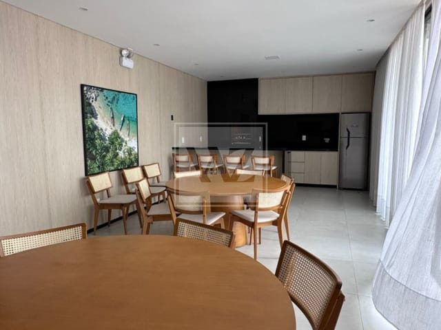 Apartamento 2 quartos e 3 banheiros, para alugar, no bairro Pereque em Porto Belo