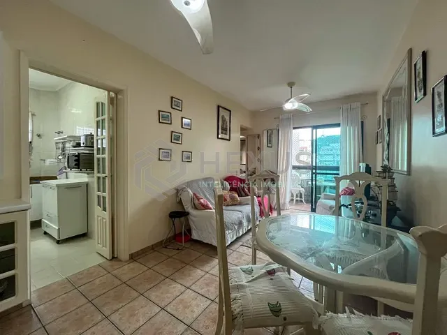 Apartamento 2 quartos e 2 banheiros, à venda, no bairro Enseada em Guarujá