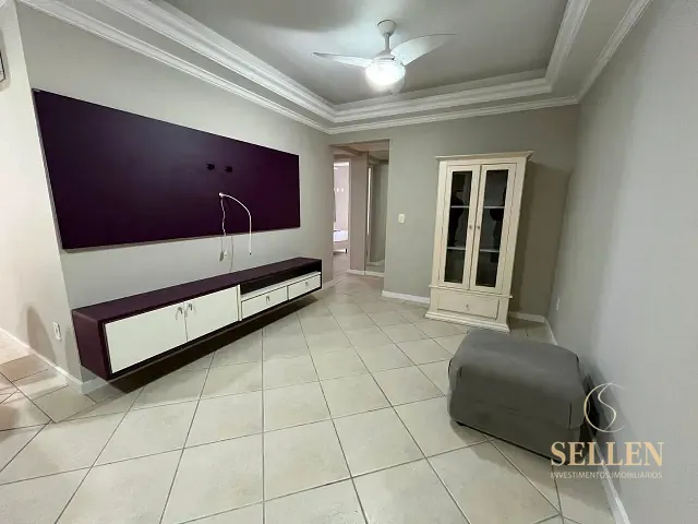 Apartamento 4 quartos e 3 banheiros, para alugar, no bairro Centro em Balneário Camboriú