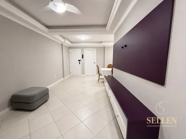 Apartamento 4 quartos e 3 banheiros, para alugar, no bairro Centro em Balneário Camboriú
