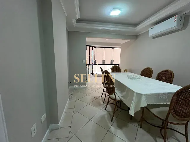 Apartamento 4 quartos e 3 banheiros, para alugar, no bairro Centro em Balneário Camboriú