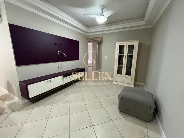 Apartamento 4 quartos e 3 banheiros, para alugar, no bairro Centro em Balneário Camboriú