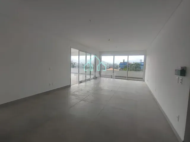 Apartamento 3 quartos e 4 banheiros, à venda, no bairro Itaguá em Ubatuba