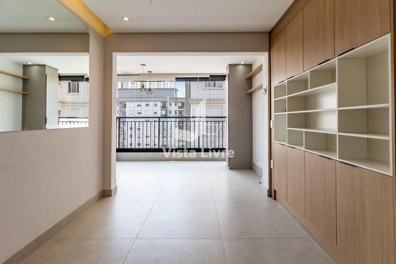 Apartamento à venda com 3 quartos, 81m² - Foto 2