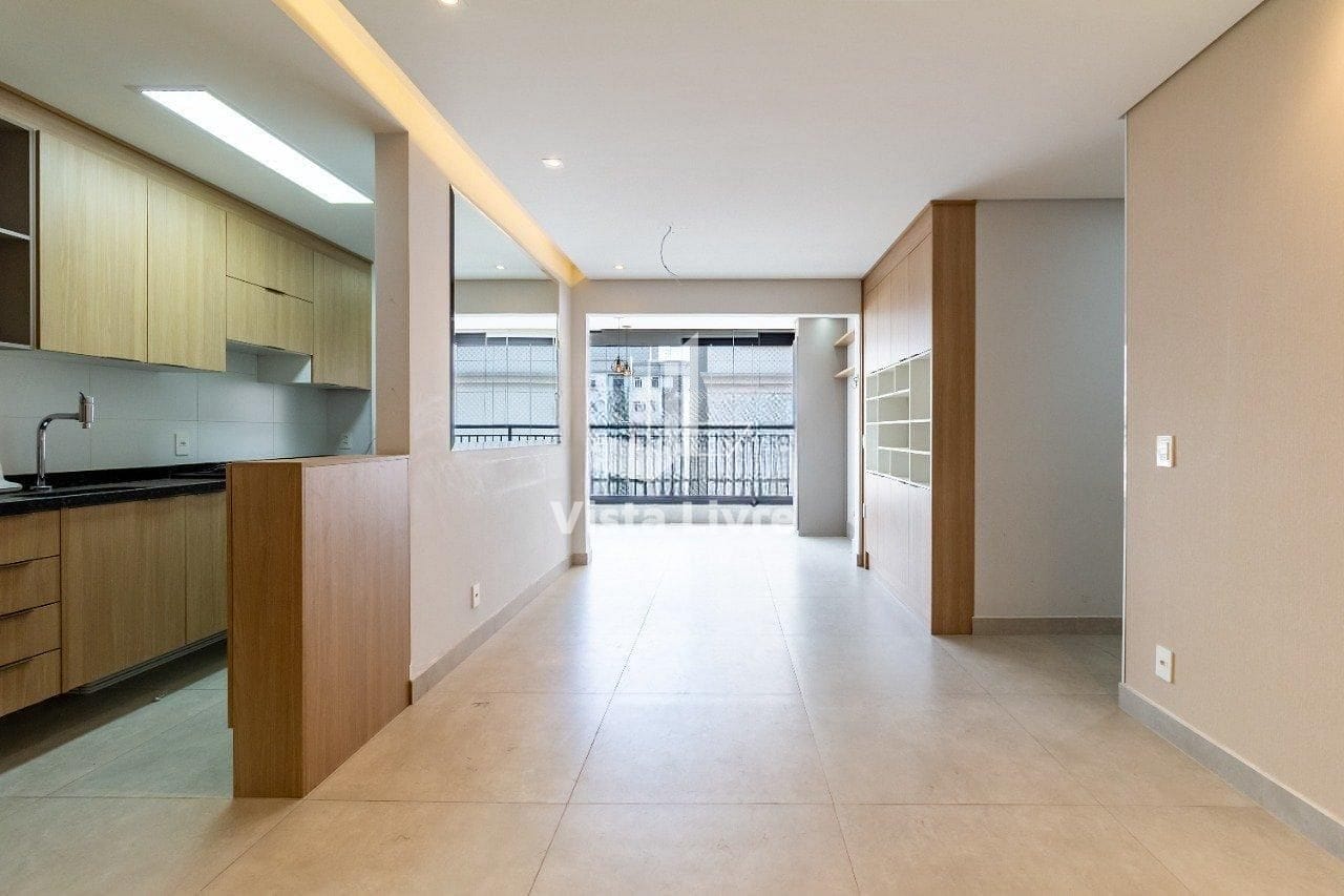 Apartamento à venda com 3 quartos, 81m² - Foto 1