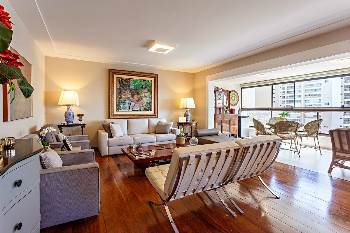 Apartamento para venda em Morumbi com 4 quartos, sendo 3 suítes, 195m²