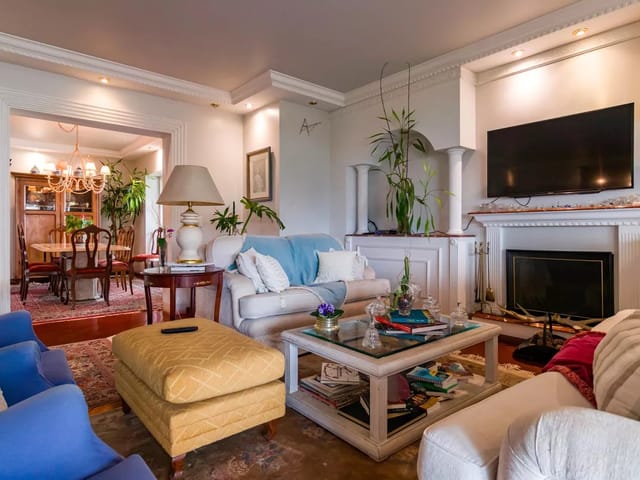 Apartamento com 266m² 4 quartos e 6 banheiros, à venda, no bairro Vila Suzana em São Paulo