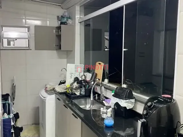 Apartamento 2 quartos e 1 banheiro, à venda, no bairro Vila Helena em Santo André