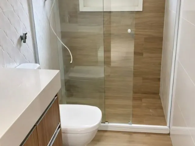 Apartamento 2 quartos e 1 banheiro, para alugar, no bairro Glória em Macaé