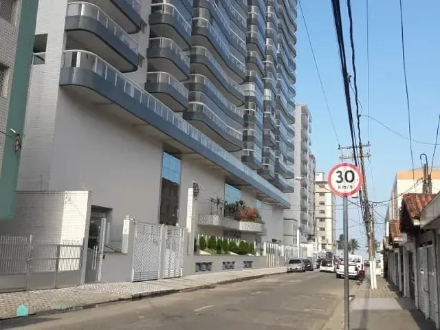 Apartamento 2 quartos e 3 banheiros, à venda, no bairro Vila Assunção em Praia Grande