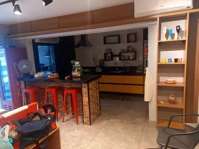 Apartamento 2 quartos e 3 banheiros, à venda, no bairro Vila Assunção em Praia Grande