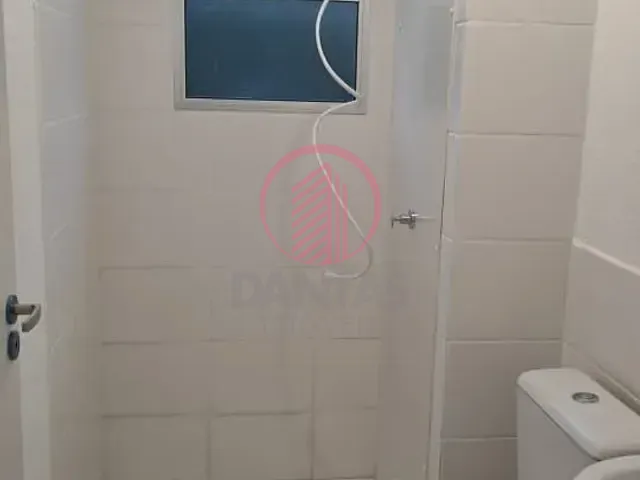 Apartamento 2 quartos e 1 banheiro, à venda ou para alugar, no bairro Recanto Vista Alegre em Cotia