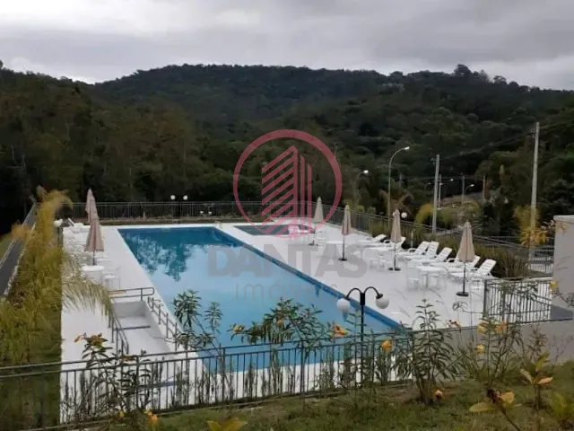 Apartamento 2 quartos e 1 banheiro, à venda ou para alugar, no bairro Recanto Vista Alegre em Cotia