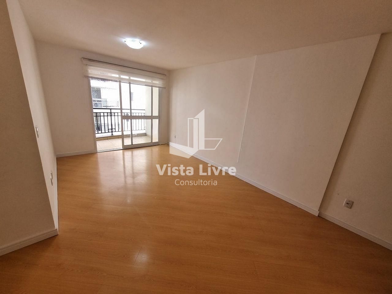 Apartamento à venda com 3 quartos, 80m² - Foto 2