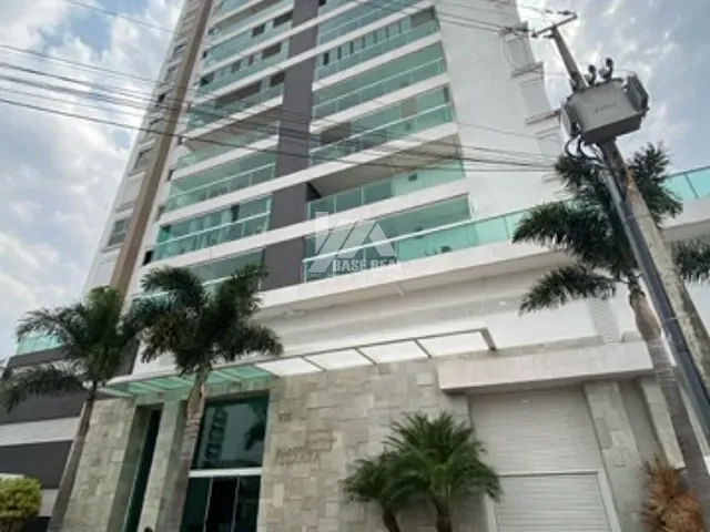 Apartamento com 205m² 3 quartos e 2 banheiros, à venda, no bairro Centro em Ponta Grossa