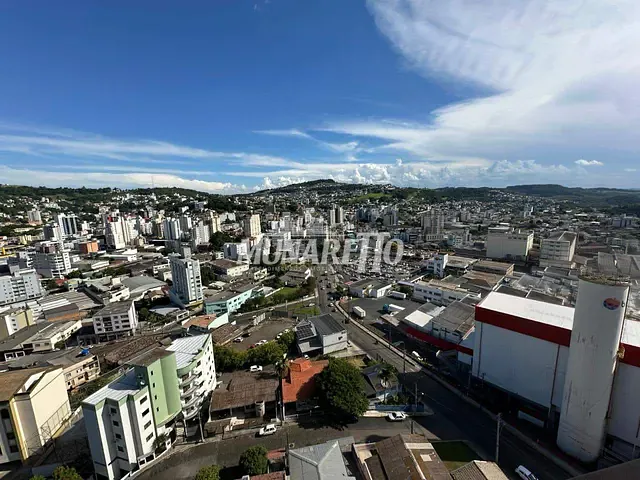Apartamento com 172m² 3 quartos e 2 banheiros, para alugar, no bairro Centro em Concórdia