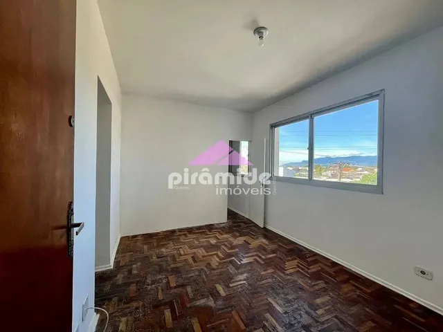 Apartamento com 10m² 1 quarto e 1 banheiro, à venda, no bairro Golfinhos em Caraguatatuba
