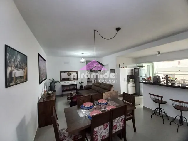 Apartamento com 120m² 2 quartos e 3 banheiros, à venda, no bairro Centro em Ubatuba